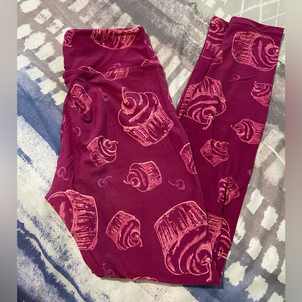 LuLaRoe Cupcake Leggings